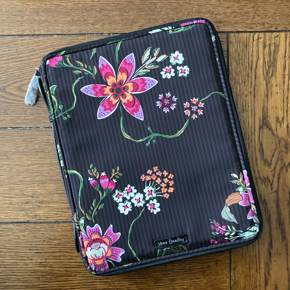 NWT Vera Bradley Case